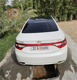 هيونداي أزيرا